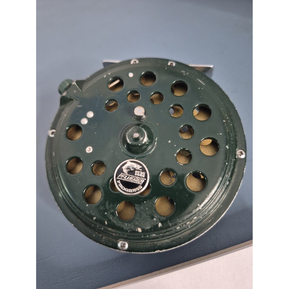 Vintage Pflueger 1535 Progress Fly Reel